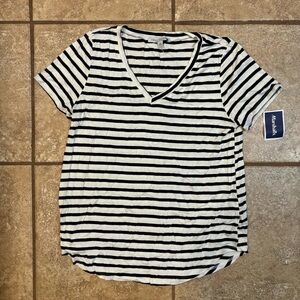 NWT Green Envelope striped tee medium
